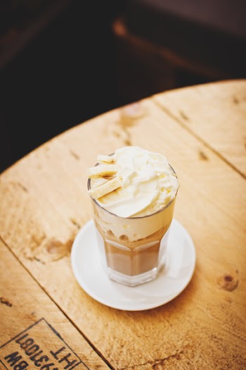 Banana latte