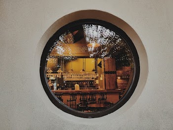 Bar Counter Photo
