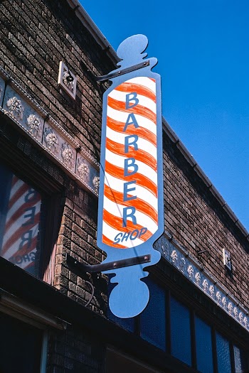 Barber sign, Commercial Avenue, Anacortes,… | Free public domain photo