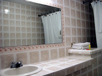 bathroomCN0018.jpg