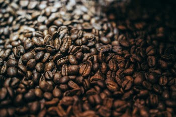 Battlecreek Coffee is a start up small batch coffee roaster in Michigan. All the profits go to Crisis Aid International which helps counsel victims of Sex Trafficking back into normal lives