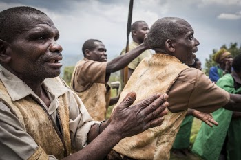 Batwa Pygmies, African tribe, Mgahinga | Free Photo - rawpixel