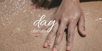 Beach sand Twitter post template, | Free Vector Template - rawpixel