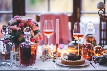 Beautifully served table for dinner