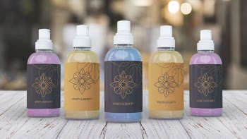Beauty products mockup on blurred background Free Psd