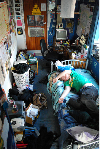 Because mine no longer exists. | Bedroom in 2019 | Messy bedroom ...
