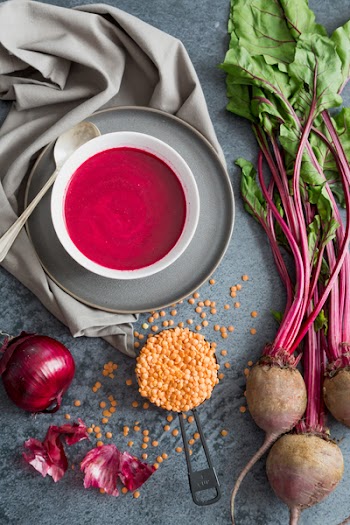 Beet and lentil soup 