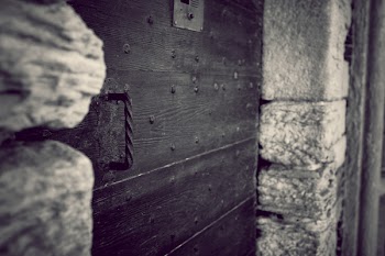          Behind The Door Free Photo     