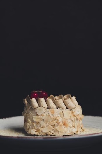 beige cake