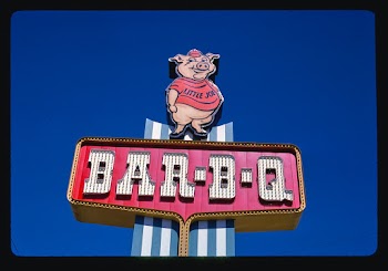 Bessinger's Bar-B-Q sign, West Columbia,… | Free public domain photo