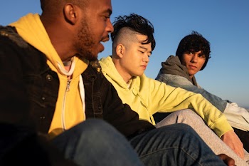 Best friends teen boys, hanging out on the… | Free stock photo | High Resolution image