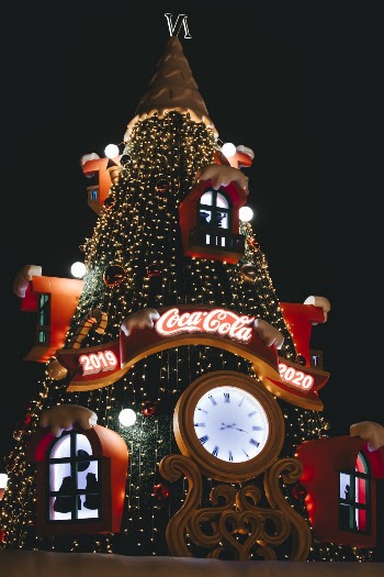 Big Coca-cola Christmas Tree With Decorations during Night Time