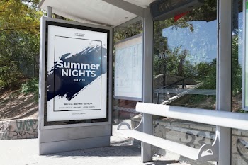 Billboard mockup on bus stop Free Psd