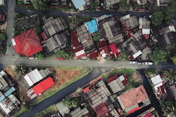 Bird's-eye View Photo of Houses and Empty Streets