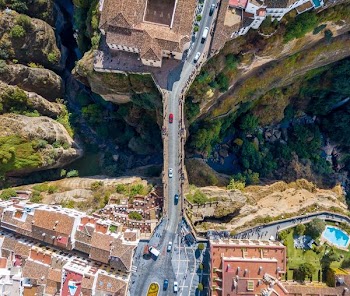 birds eye view of bridge during daytime