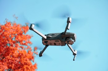black and gray drone