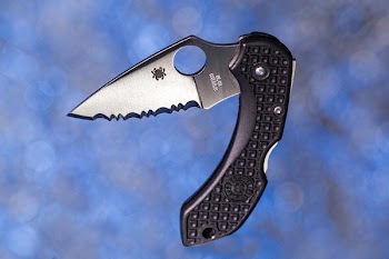 Black and Gray Folding Pocket Knife