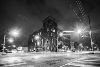 Black And White City Hotel
