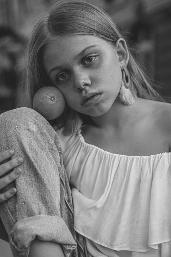 Black and white Portrait of Girl · Free Stock Photo