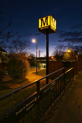 Black and Yellow Metro Electric Lamp Post