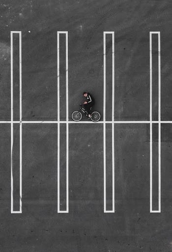 black bicycle