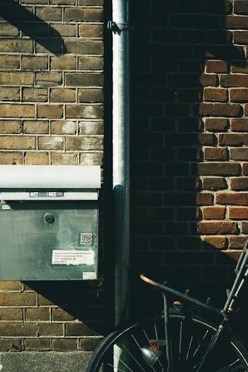 black bicycle fork