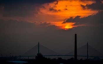 black bridge