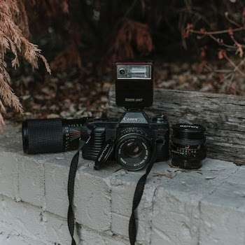 black Canon DSLR camera