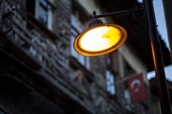 Black Electric Post Lamp