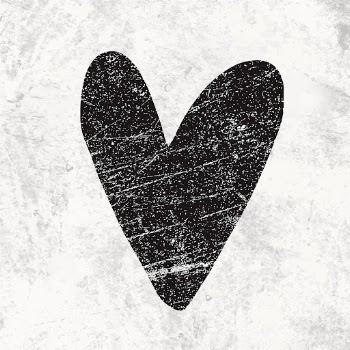 Black grunge heart clipart, dark | Free Vector - rawpixel