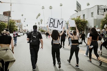 Black Lives Matter protest at Hollywood | Free Photo - rawpixel