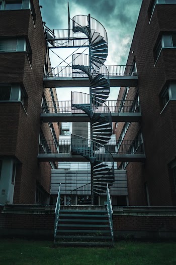 Black Metal Twirl Stairs