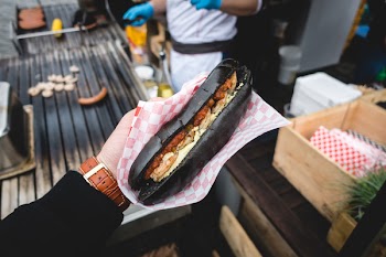 Black squid ink sub with shrimps 