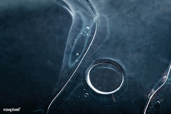 Black water background with bubbles | Free  photo - 2319281