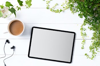 Blank digital tablet screen in houseplants… | Free stock photo | High Resolution image