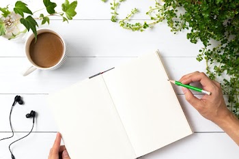 Blank notebook flat lay with plants | Free stock photo | High Resolution image