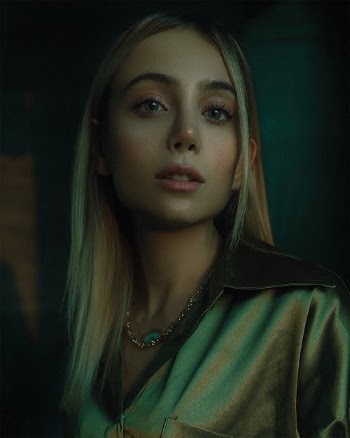 Blond Woman With Necklace · Free Stock Photo