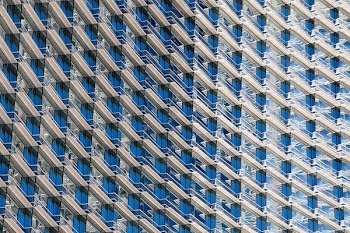blue and gray optical illusion