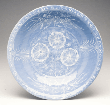 blue and white, decorated in white | Free Photo - rawpixel