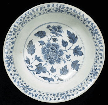 blue and white glazed bowl | Free Photo - rawpixel