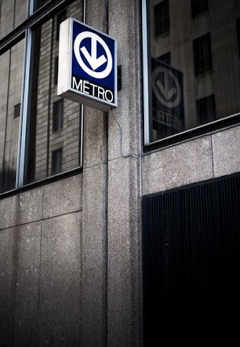 blue and white Metro signage