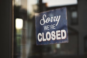 Blue and White Sorry We're Closed Wooden Signage