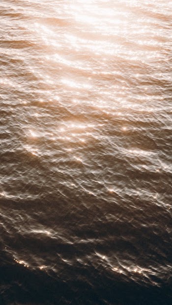 Blue Body of Water · Free Stock Photo