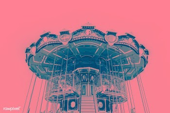 Blue carousel on a pink background | Free  photo - 2311786