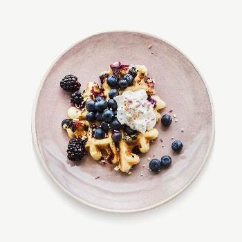 Blueberry waffles breakfast collage element | Free PSD - rawpixel