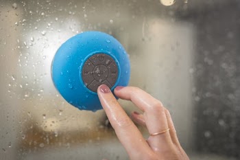 Bluetooth Speaker Ad