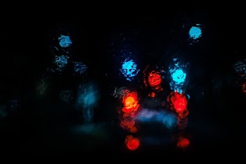 bokey photography of red and blue light