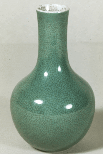 Bottle, crackle, cucumber green. Original | Free Photo - rawpixel