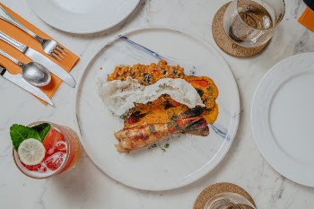 bread food plate restaurant