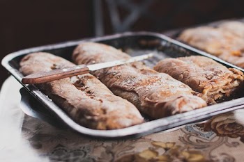 bread on tray